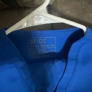 Women’s Figs Scrub top and bottom